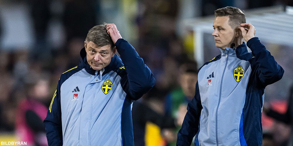 Jon Dahl Tomasson får sparken Jon Dahl Tomasson får sparken